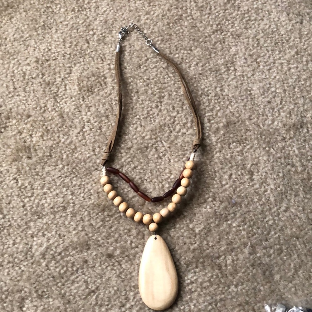 Tan and brown necklace